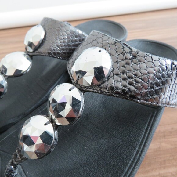 FITFLOP Petra Thong Toe Post Flip Flop Sandals in Metallic Pewter Snake US 6 - Picture 4 of 12